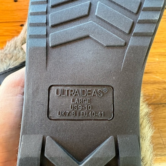 Ultra Ideas Black And Brown Fuzzy Slippers Size Large 9-10 NWT - Picture 4 of 4